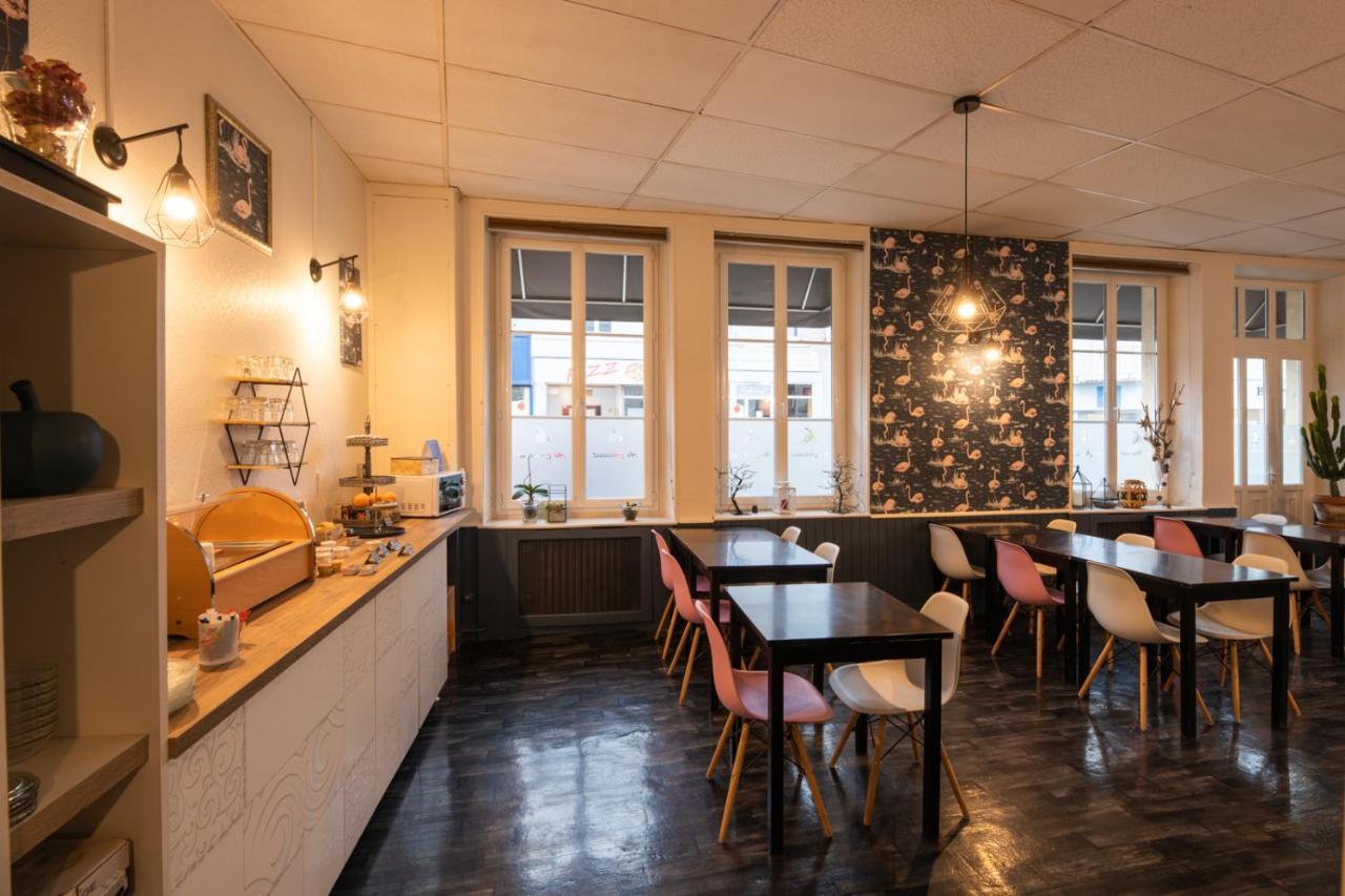 羊角面包之家酒店 Buzançais 外观 照片